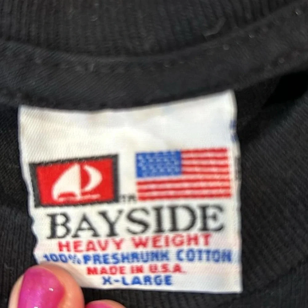 Black and white vintage Vietnam War graphic tee POW MIA - Picture 3 of 3